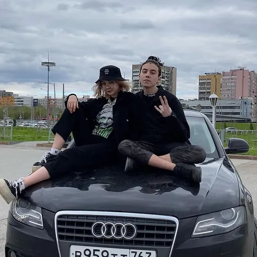 Даша и Максим Даша и Максим