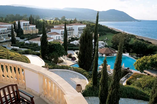 Уход за кожей в отпуске: био-бренд Tata Harper в отеле Anassa на Кипре