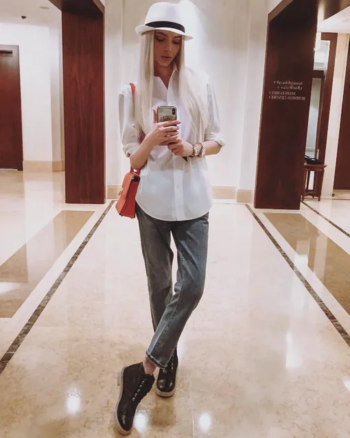 Алена Шишкова Алена Шишкова