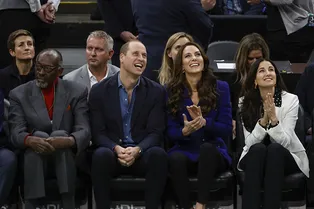 Кейт Миддлтон и принц Уильям стали главными звездами баскетбольной игры в Бостоне