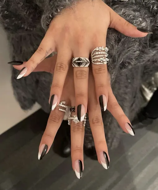 Маникюр Tuxedo Nails