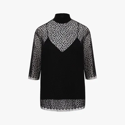 Черный топ — Givenchy, 139 000 рублей Черный топ — Givenchy, 139 000 рублей