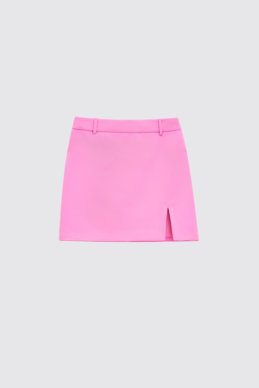 Розовая юбка с разрезом LIME, 2599 руб.
