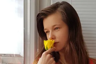 «И не хочется пока никаких платьев и шпилек»: Катерина Шпица рассказала о своем базовом гардеробе в период самоизоляции