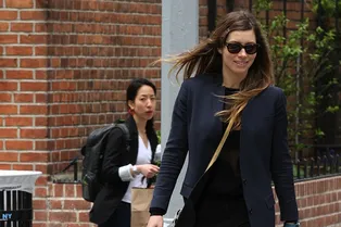 Джессика Бил все-таки ждет ребенка?