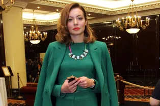 Наряды сочных оттенков Наряды сочных оттенков