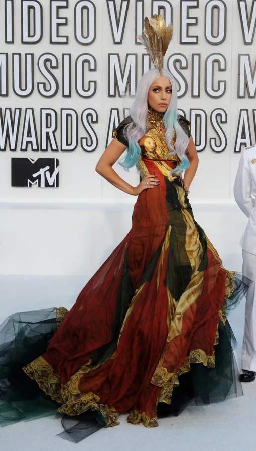 Леди Гага на MTV Video Music Awards в 2010 году