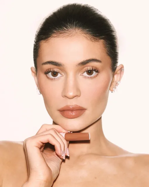 лучшие стойкие помады