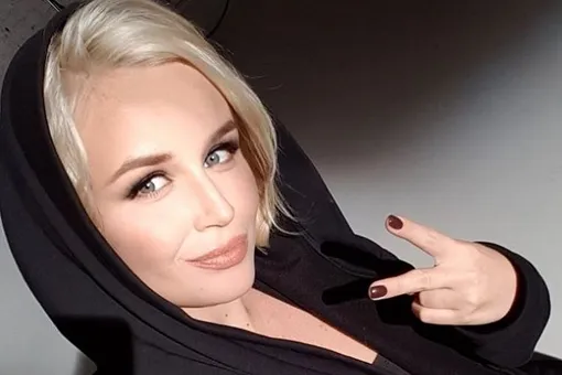 Полина Гагарина поделилась снимком без макияжа Полина Гагарина поделилась снимком без макияжа