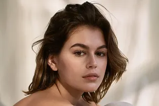 Кайя Гербер снялась в нижнем белье для новой кампании Calvin Klein Кайя Гербер снялась в нижнем белье для новой кампании Calvin Klein