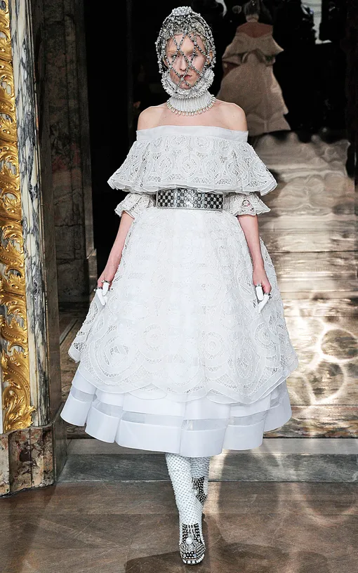 Alexander McQueen осенне-зимняя коллекция 2013