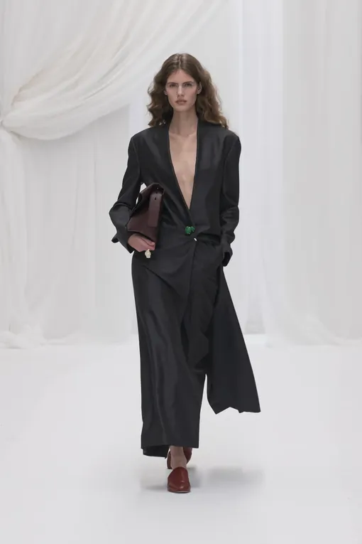 Alberta Ferretti осень-зима 2025/ Alberta Ferretti осень-зима 2025/