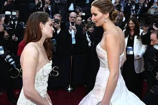 Дженнифер Лоуренс объявила войну Кристен Стюарт?