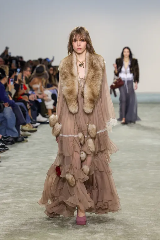 Chloé, осень-зима 2025/2026 Chloé, осень-зима 2025/2026