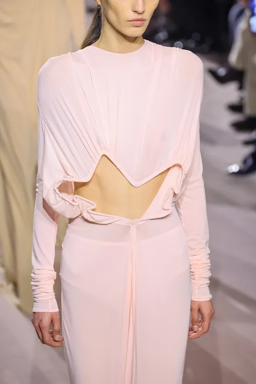 Victoria Beckham, осень-зима 2025-2026 Трендовый цвет осени 2025