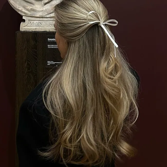 5 простых причесок француженок на длинные волосы, которые сможет повторить каждая