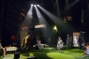 Спектакль. «С любимыми не расставайтесь»