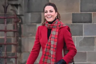 С какими цветами сочетается красный в одежде — отвечает Кейт Миддлтон С какими цветами сочетается красный в одежде — отвечает Кейт Миддлтон