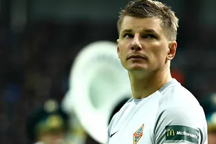 Андрей Аршавин развелся с женой Андрей Аршавин развелся с женой