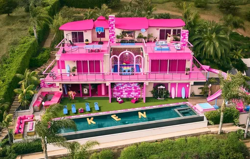 Дом Барби, созданный в коллаборации с Airbnb