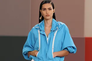 Эти куртки из новой коллекции Fendi станут главным трендом 2026-го Эти куртки из новой коллекции Fendi станут главным трендом 2026-го