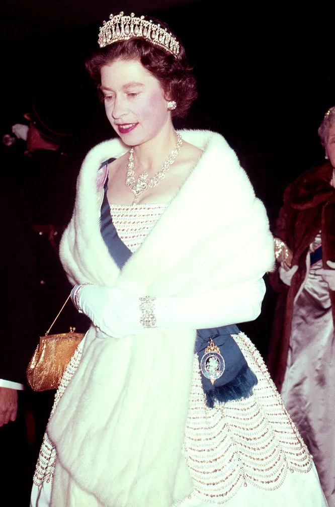 Королева Елизавета II в 1963 году