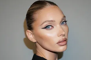 Эти помады были в тренде в 1990-х, а теперь снова возвращаются в моду