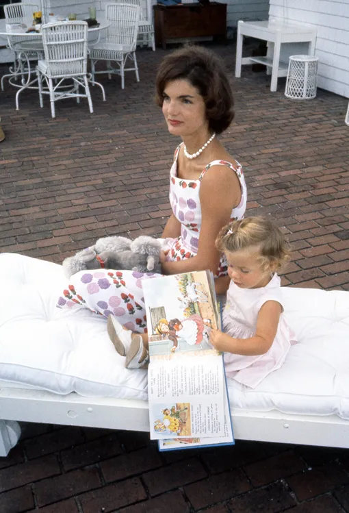 Жаклин Кеннеди с дочкой