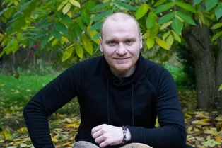 «У него большая зарплата»: ведущий «Битвы Экстрасенсов» Марат Башаров отреагировал на обвинения во взятке Сергея Сафронова «У него большая зарплата»: ведущий «Битвы Экстрасенсов» Марат Башаров отреагировал на обвинения во взятке Сергея Сафронова