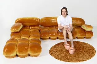 Вещь недели: диван-батон от Tommy Cash и IKEA Вещь недели: диван-батон от Tommy Cash и IKEA