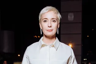 Сияли ярче бриллиантов: Чулпан Хаматова, Елена Тронина и другие звезды на светском рауте в Сочи