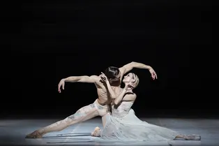 Посмотрите балет Nuit Blanche с костюмами от Dior