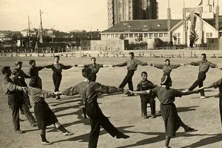 ВЫСТАВКА. «ВРЕМЕННАЯ АРХИТЕКТУРА ПАРКА ГОРЬКОГО: ОТ МЕЛЬНИКОВА ДО БАНА» ВЫСТАВКА. «ВРЕМЕННАЯ АРХИТЕКТУРА ПАРКА ГОРЬКОГО: ОТ МЕЛЬНИКОВА ДО БАНА»