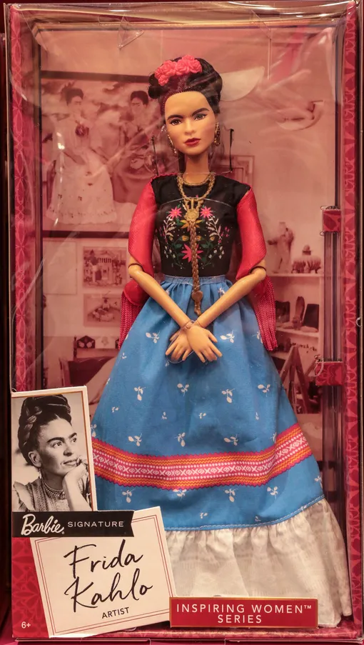 Кукла Барби в образе Фриды Кало