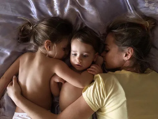 Анна Хилькевич с дочками