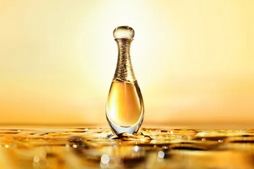 Золотое сечение: аромат-легенда Dior J’Adore L’Or Essence de Parfum «переоделся»