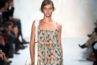 Веселое платье в пол Веселое платье в пол