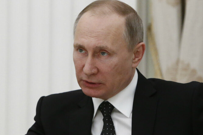 Британский бренд Matchless выпустил кожаный бомбер для Владимира Путина
