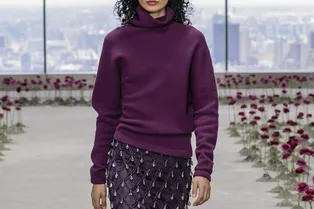 Вместо красного: оттенки фиолетового — главный хит 2025-го