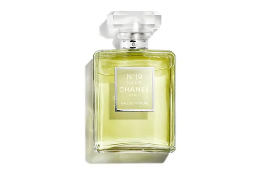 № 19 Poudre, Chanel