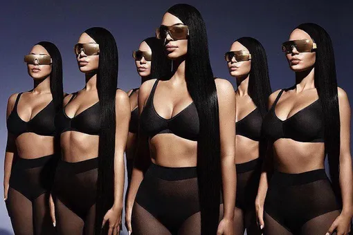 Ким Кардашьян «клонировалась» для кампании солнцезащитных очков