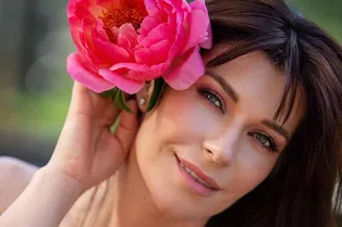 Звезда сериала «Воронины» Екатерина Волкова в самом модном платье сезона заразила поклонников отличным настроением Звезда сериала «Воронины» Екатерина Волкова в самом модном платье сезона заразила поклонников отличным настроением