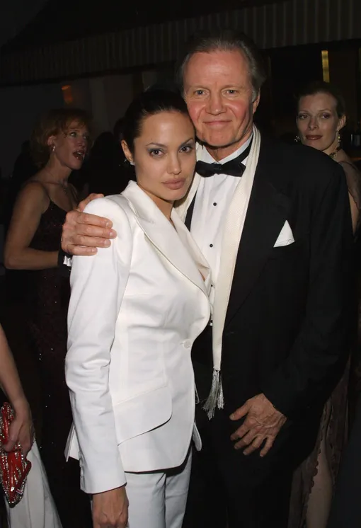 Анджелина Джоли с отцом Джоном Войтом