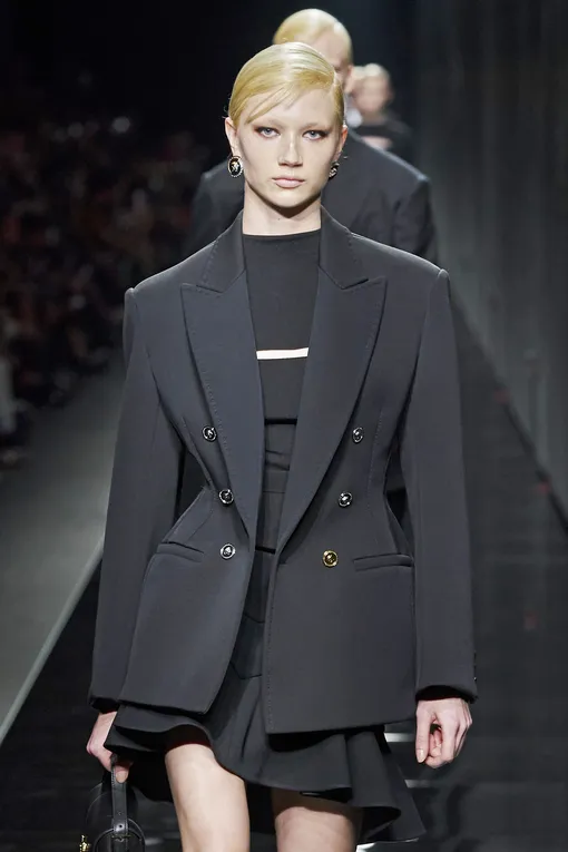 Versace осень-зима 2020/21 Versace осень-зима 2020/21