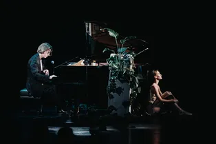 Латиноамериканская вечеринка, хореографический перфоманс и запуск новой косметической сети: чем запомнилась прошедшая неделя Латиноамериканская вечеринка, хореографический перфоманс и запуск новой косметической сети: чем запомнилась прошедшая неделя