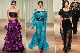 Загадочность и сексуальность: 21 образ Alberta Ferretti с оборками и кружевами