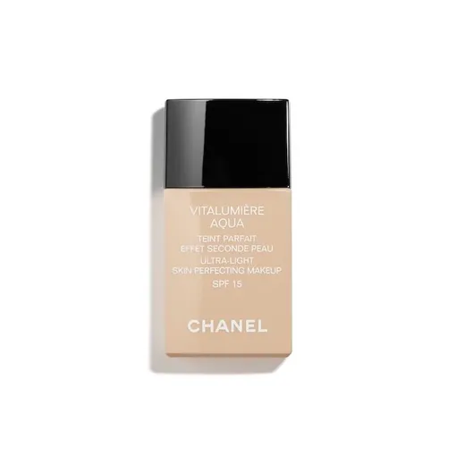 Chanel VITALUMIERE AQUA Foundation; 3 675 руб.