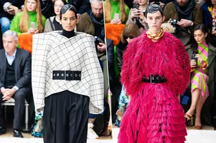 Жокейские кепки и объемные кейпы на показе JW Anderson FW 2019