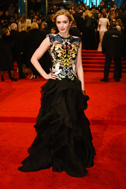 Эмили Блант в платье Alexander McQueen на премии BAFTA 2017