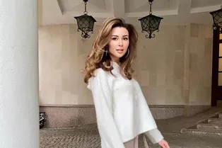 «Сильные гены»: подписчики Анны Заворотнюк поразились ее сходству с моложавой бабушкой